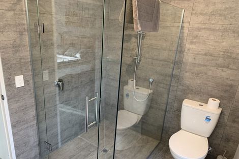 Photo of property in 2 Preston Drive, Arrowtown, 9302