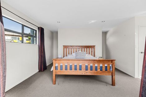 Photo of property in 14e Maple Crescent, Whalers Gate, New Plymouth, 4310