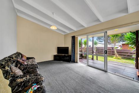 Photo of property in 2/18 Trimble Place, Bell Block, New Plymouth, 4312