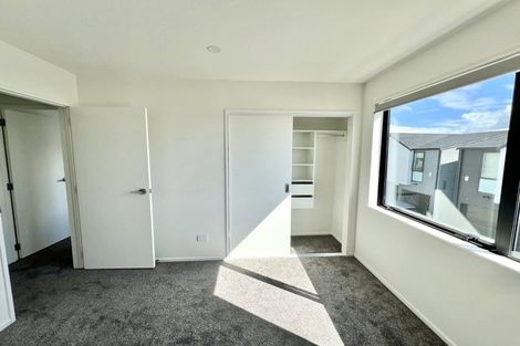 Photo of property in 13e Matterhorn Crescent, Northpark, Auckland, 2013