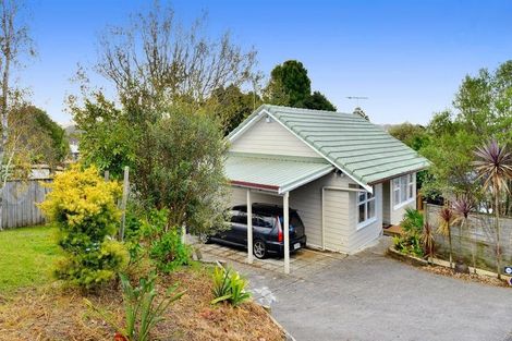 Photo of property in 39a Seaview Road, Glenfield, Auckland, 0629
