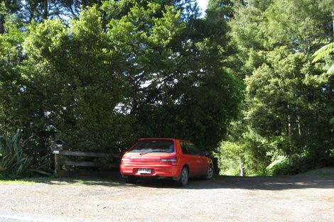 Photo of property in 204 Forest Hill Road, Waiatarua, Auckland, 0612