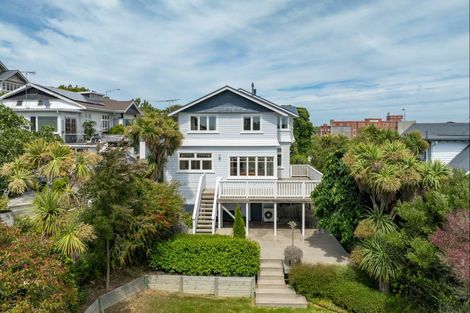 Photo of property in 7 Hackthorne Road, Cashmere, Christchurch, 8022