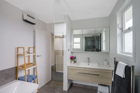 Photo of property in 39 Prospect Terrace, Johnsonville, Wellington, 6037