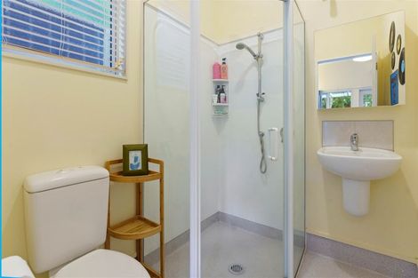 Photo of property in 6 Southleigh, Raumati South, Paraparaumu, 5032