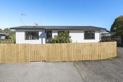 Photo of property in 1/26 Karepo Crescent, Ranui, Auckland, 0612