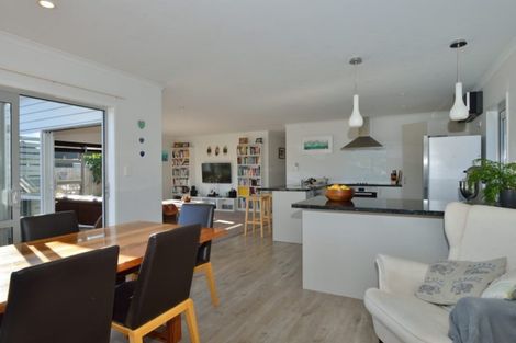 Photo of property in 30 Hamilton Drive, Wainui, Gisborne, 4010