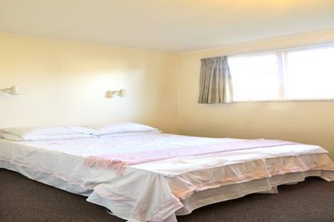 Photo of property in 5 Glen Alton Avenue, Paparangi, Wellington, 6037