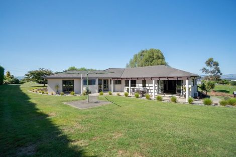 Photo of property in 34 Schnell Drive, Kelvin Grove, Palmerston North, 4414