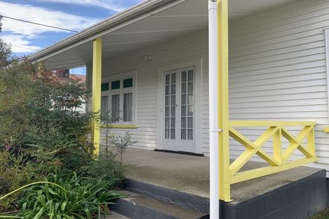 Photo of property in 24 Farmer Street, Te Aroha, 3320