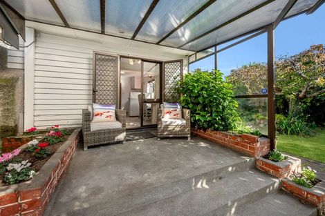 Photo of property in 1 Chester Street, Taradale, Napier, 4112