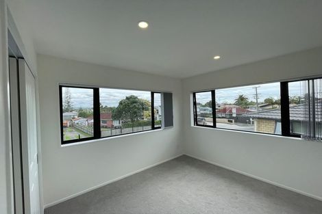 Photo of property in 36a Vodanovich Road, Te Atatu South, Auckland, 0610