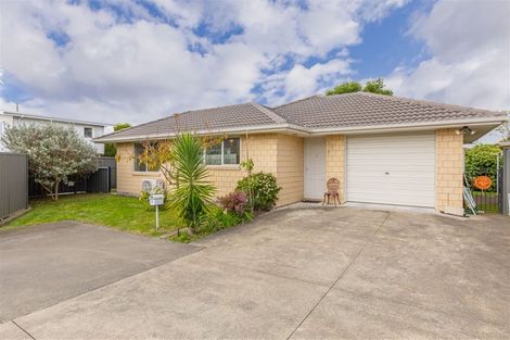Photo of property in 17h Meeanee Road, Taradale, Napier, 4112