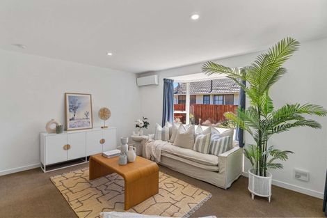 Photo of property in 2/170 Sawyers Arms Road, Bishopdale, Christchurch, 8053