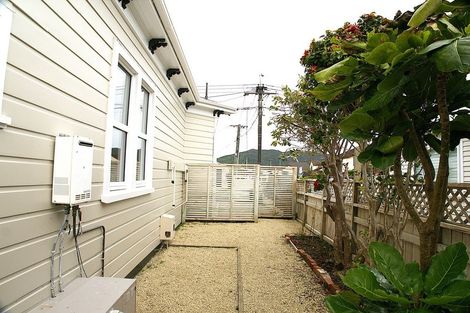 Photo of property in 17 Campbell Street, Karori, Wellington, 6012