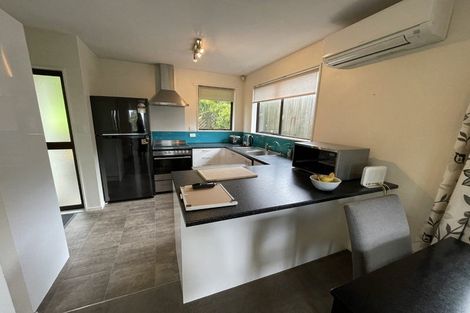 Photo of property in 8 Trinidad Crescent, Grenada Village, Wellington, 6037