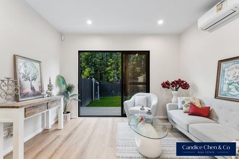 Photo of property in 19 Don Oliver Lane, Glen Eden, 0602