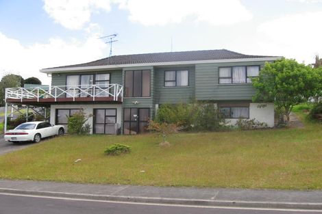 Photo of property in 2 Remus Place, Totara Vale, Auckland, 0629