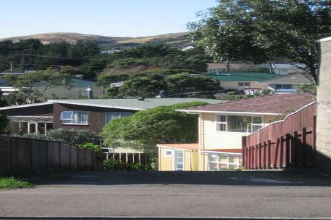 Photo of property in 36a Bracken Road, Paparangi, Wellington, 6037