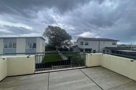 Photo of property in 459 Old Te Atatu Road, Te Atatu Peninsula, Auckland, 0610