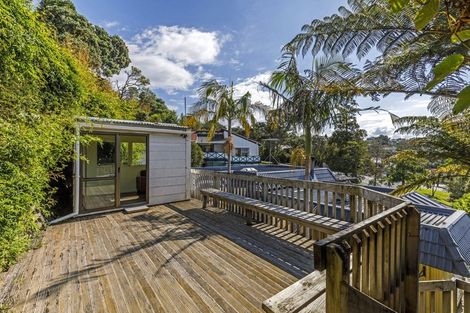 Photo of property in 4 Saddleback Rise, Murrays Bay, Auckland, 0630