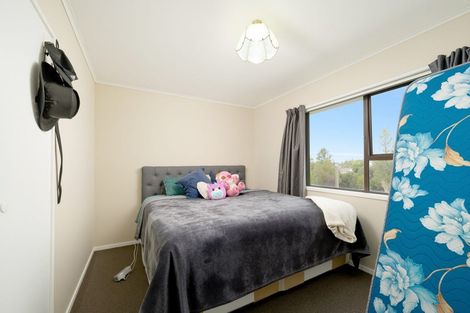Photo of property in 1 Cedar Heights Avenue, Massey, Auckland, 0614
