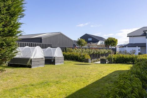 Photo of property in 20 Pukenamu Road, Rainbow Point, Taupo, 3330