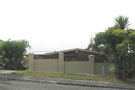 Photo of property in 88 Parr Terrace, Castor Bay, Auckland, 0620