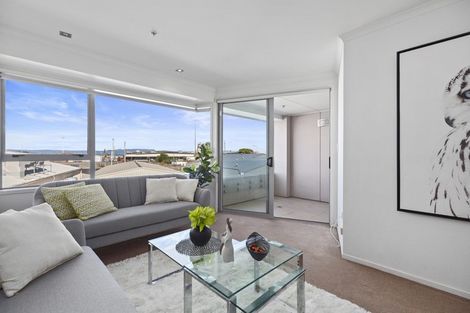 Photo of property in Algarve Apartments, 213/332 Maunganui Road, Mount Maunganui, 3116
