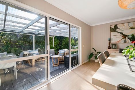 Photo of property in 19 Esther Place, Red Beach, 0932
