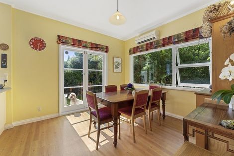 Photo of property in 33 Elmslie Road, Pinehaven, Upper Hutt, 5019