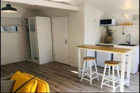 Photo of property in 3 Knight Avenue, Mount Albert, Auckland, 1025