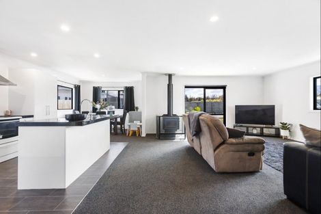 Photo of property in 6 Little Maude Drive, Lake Hawea, Wanaka, 9382