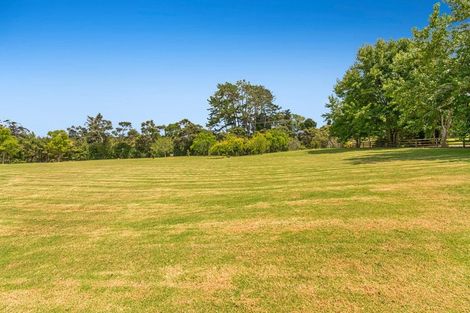 Photo of property in 786 South Head Road, South Head, Helensville, 0874