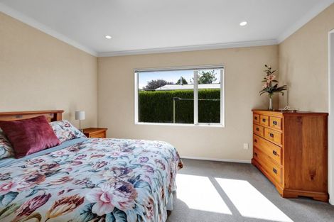 Photo of property in 2a Elizabeth Grove, Stratford, 4332