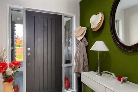 Photo of property in 33 Carmichael Street, Rangiora, 7400