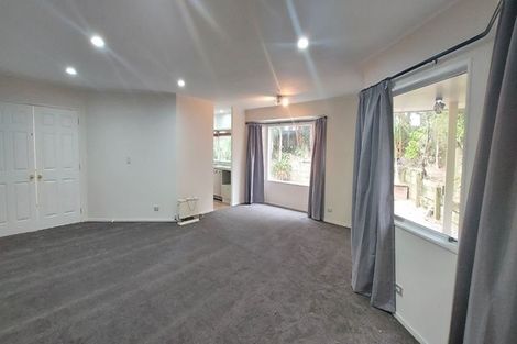 Photo of property in 825 Chapel Road, Shamrock Park, Auckland, 2016