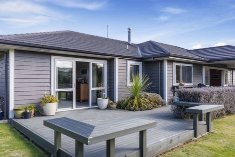 Photo of property in 20 Montgomery Crescent, Kinloch, Taupo, 3377