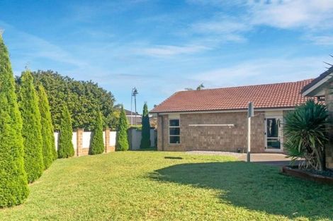 Photo of property in 2 Somerton Drive, Huntington, Hamilton, 3210