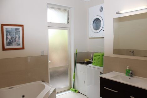 Photo of property in 38 Henson Road, Whitford, Howick, 2571