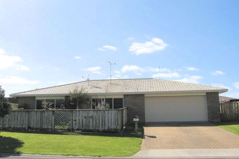 Photo of property in 24 Romana Crescent, Papamoa Beach, Papamoa, 3118