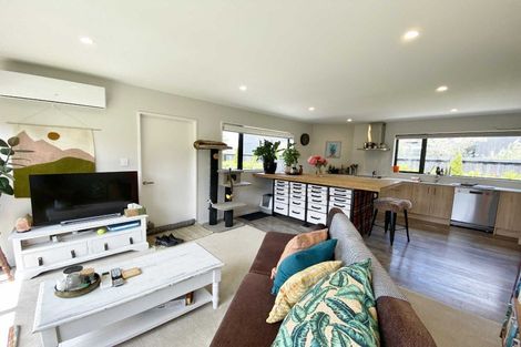 Photo of property in 2/98 Hills Road, Edgeware, Christchurch, 8013