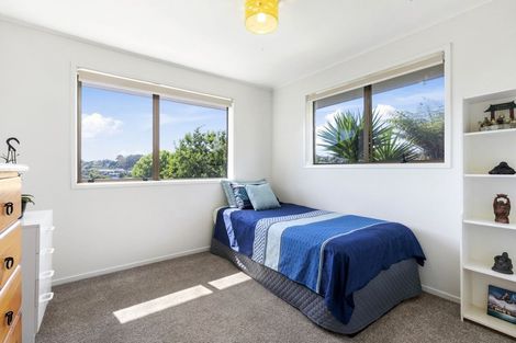 Photo of property in 10 Sunburst Lane, Torbay, Auckland, 0630