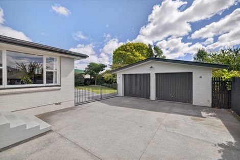 Photo of property in 73 Dunedin Street, Redwood, Christchurch, 8051
