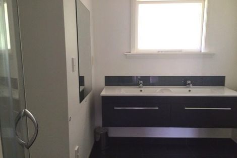 Photo of property in 17a Harakeke Street, Riccarton, Christchurch, 8011