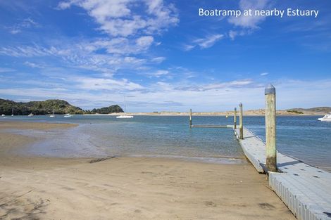 Photo of property in 32 Cullen Street, Mangawhai Heads, Mangawhai, 0505