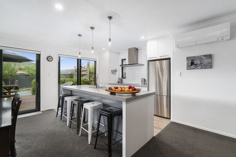 Photo of property in 4 Magnetic Place, Cromwell, 9310