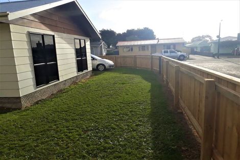 Photo of property in 11 Balmoral Street, Levin, 5510