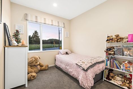 Photo of property in 11 Nobilo Road, Kumeu, 0810