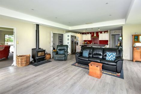 Photo of property in 335 Kainga Road, Kainga, Christchurch, 8083